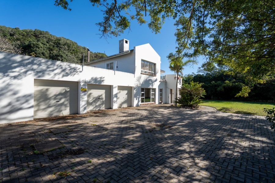 6 Bedroom Property for Sale in West Bank Eastern Cape